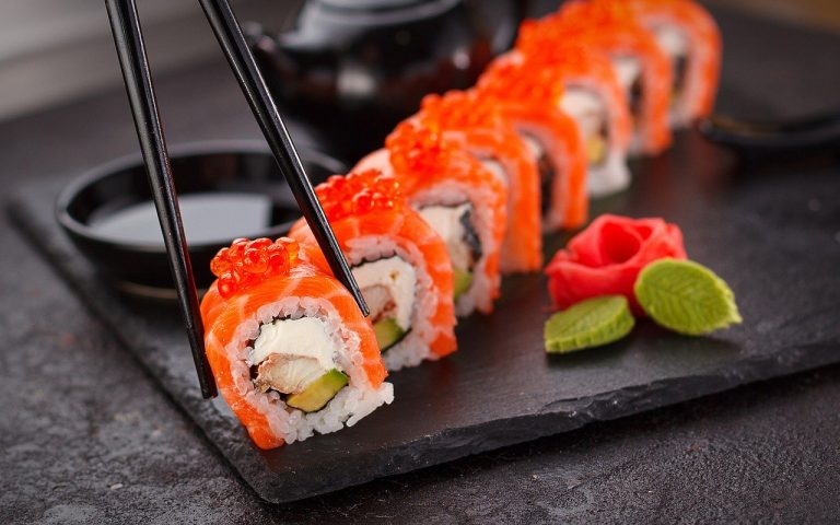 Mangiare sushi in gravidanza: si può o no?