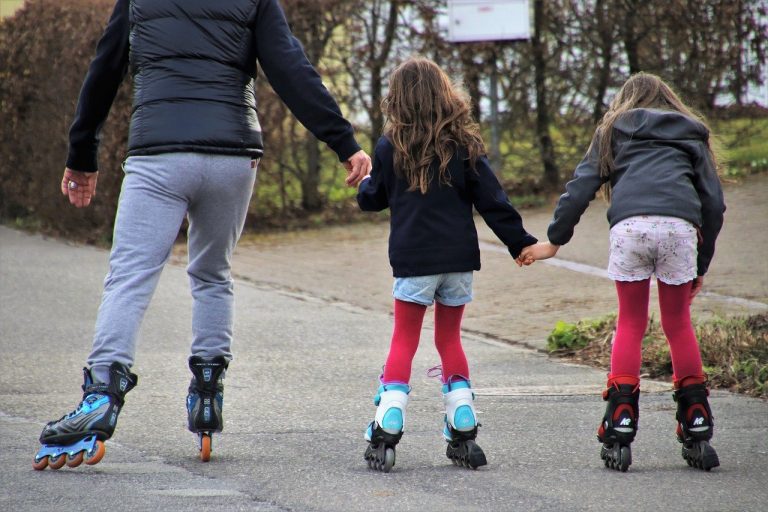 Pattini per bambini: meglio in linea o a rotelle?