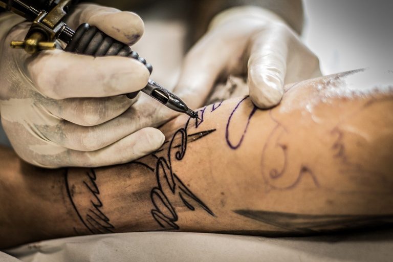 cosa fare quando tuo figlio chiede tatuaggio