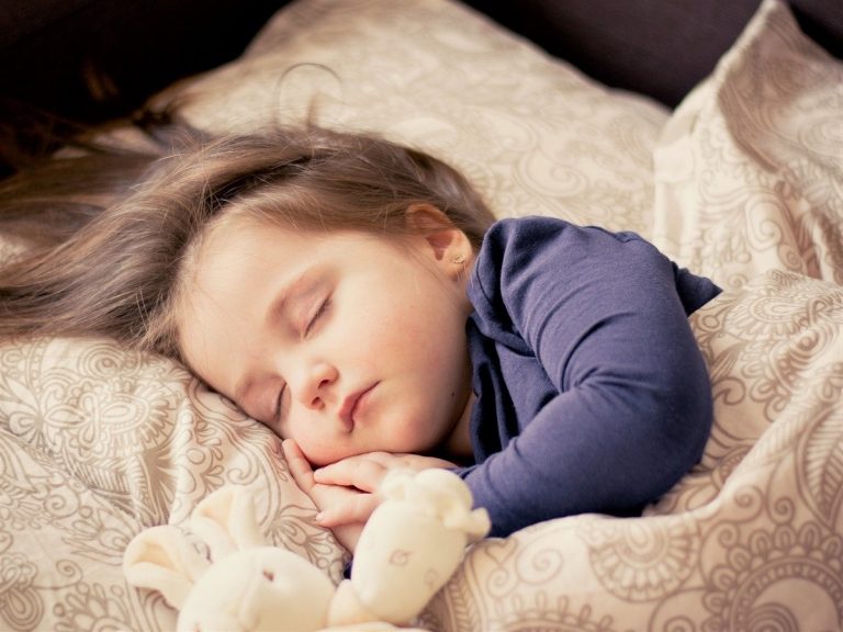 Quanto devono dormire i bambini