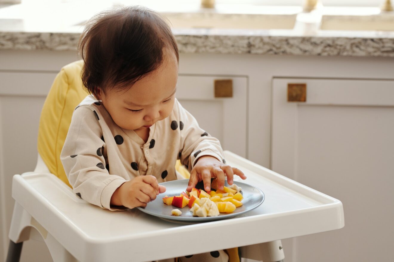 il bambino rifiuta di mangiare i suoi cibi preferiti