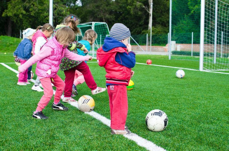 giocare a calcio