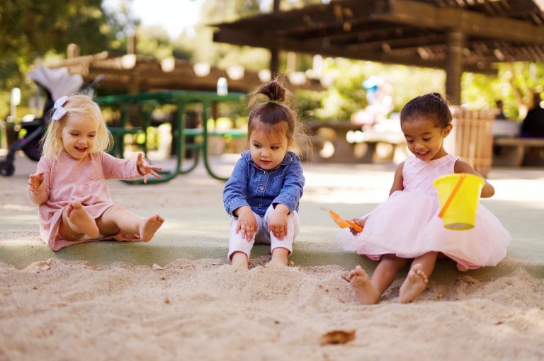 incoraggiare lo sviluppo motorio del bambino