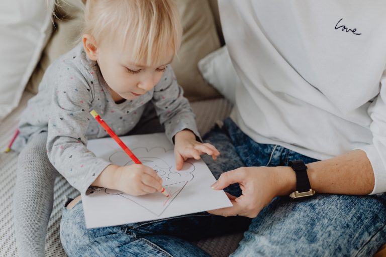 Sviluppo linguistico del bambino a 16 mesi